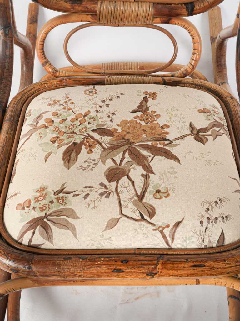 Retro cozy bamboo lounger