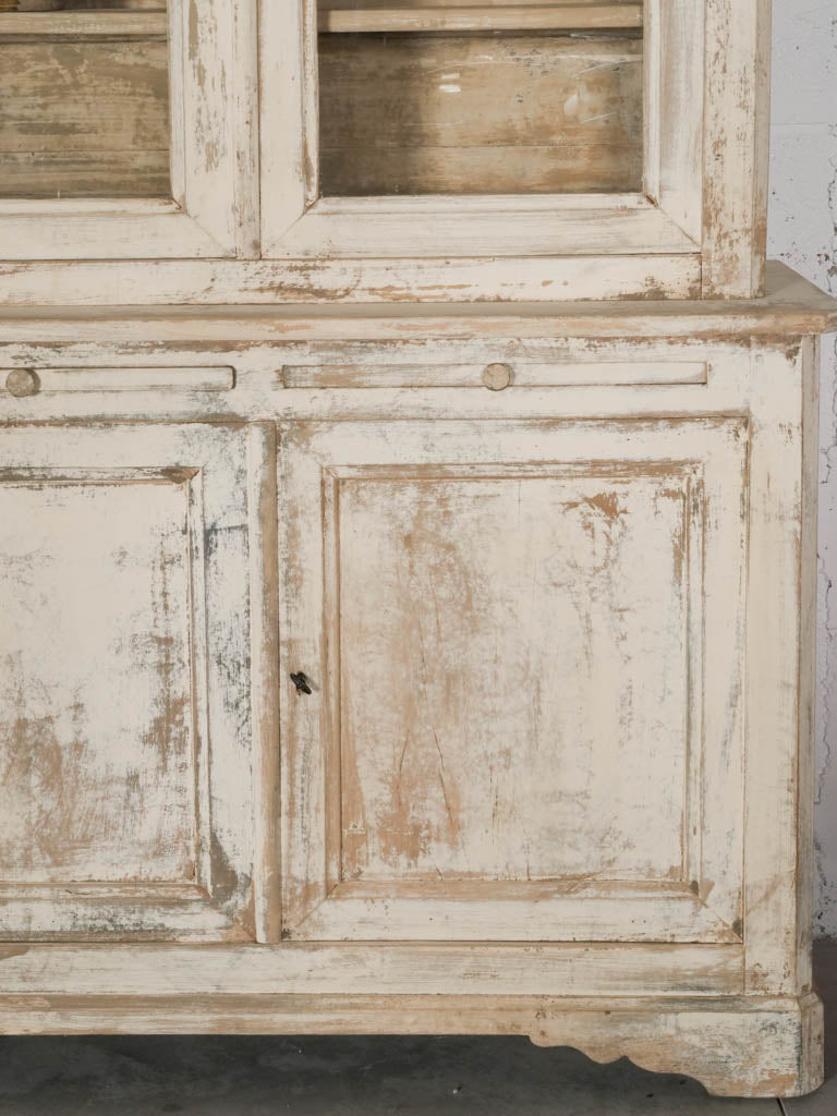 Timeless French Distressed Display Vitrine
