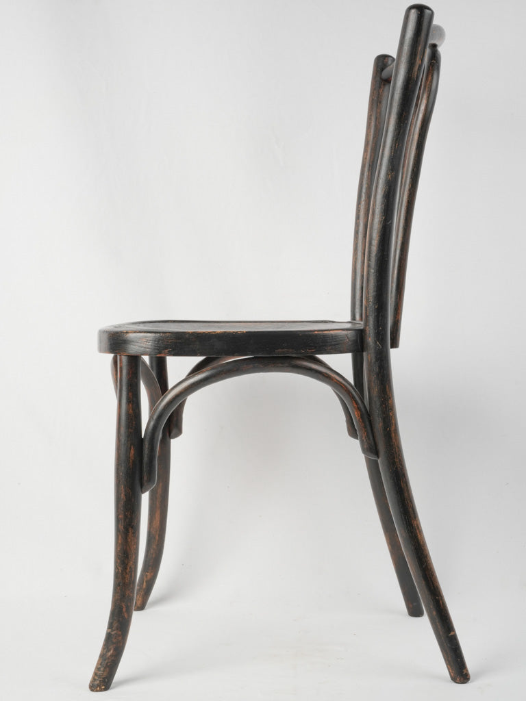 Elegant 20th-century European chair