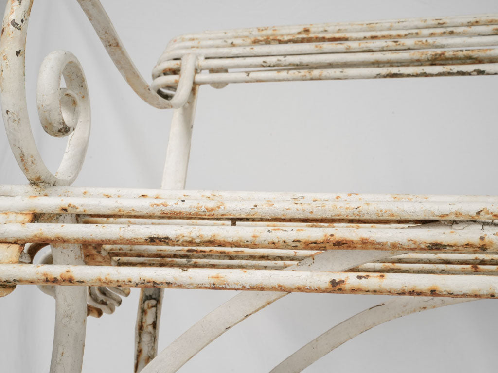 Graceful, Curved Garden Furniture