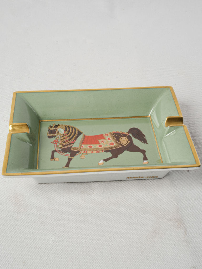 Iconic French craftsmanship ashtray