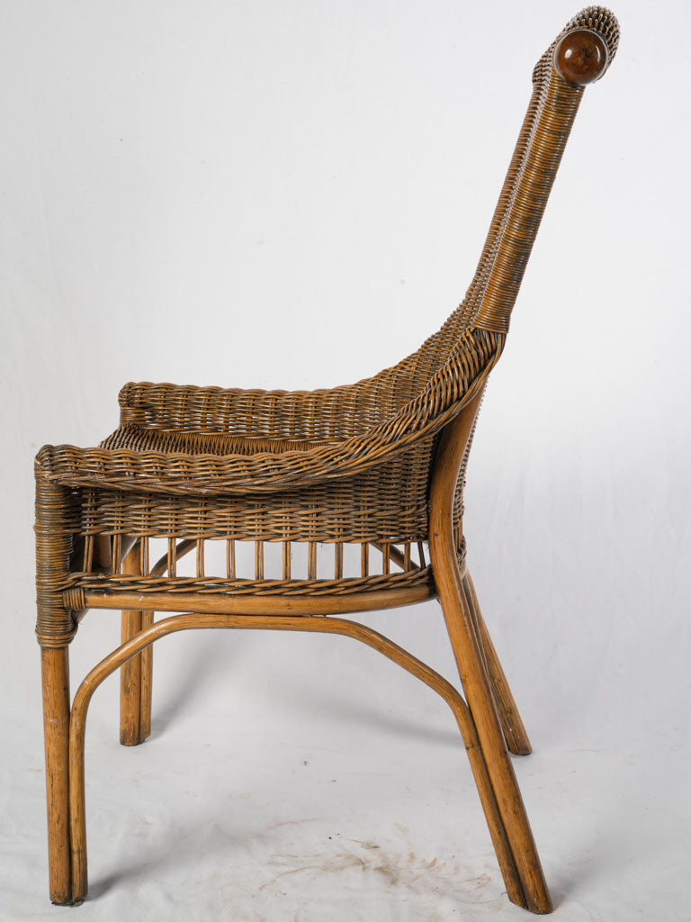 Stylish high-backrest armchairs