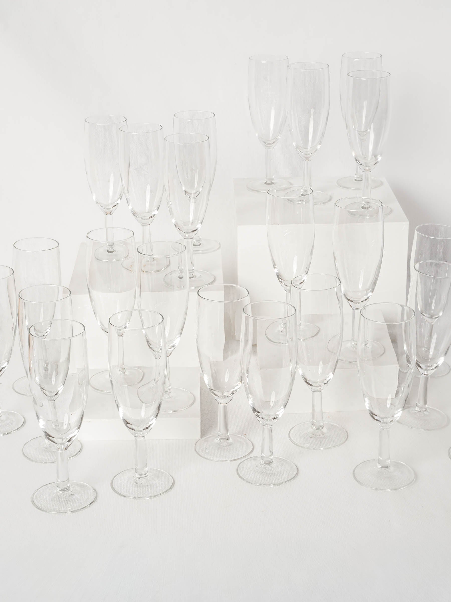 Set of 24 Elegant French Clear Glass Champagne Flutes
