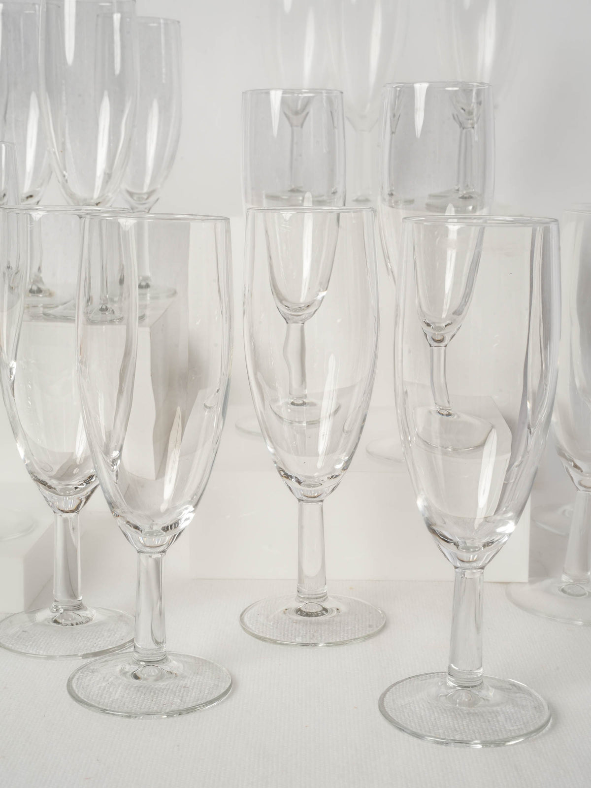 Set of 24 Elegant French Clear Glass Champagne Flutes