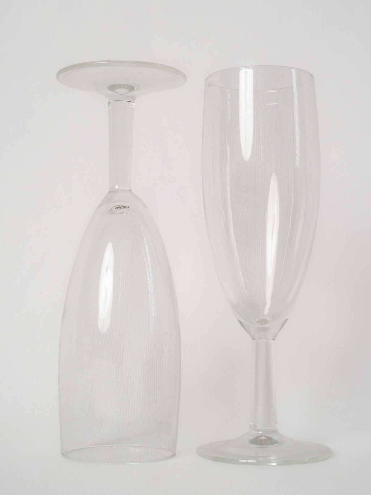 Set of 24 Elegant French Clear Glass Champagne Flutes