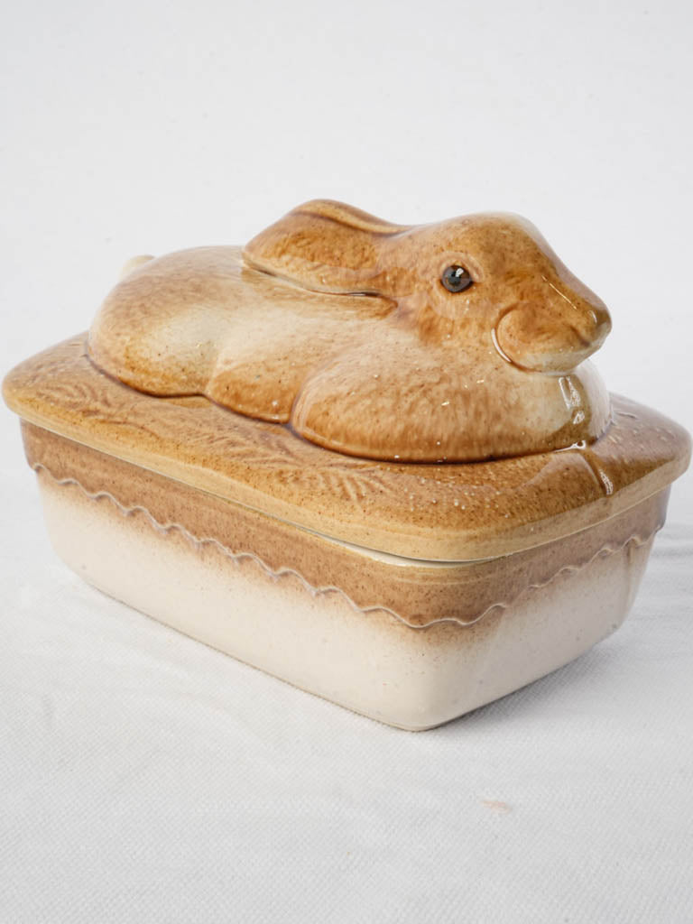 Warm honey glaze lidded dish