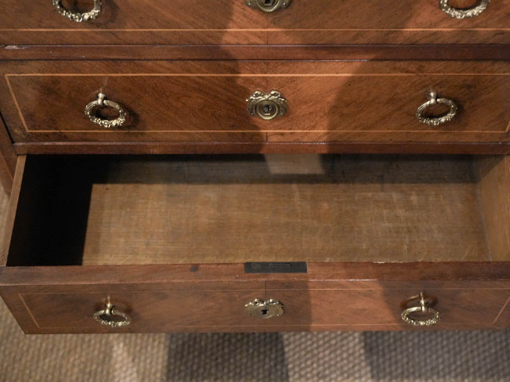 Stunning decorative accessory furniture