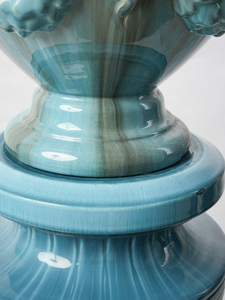 Sculpted lion mask pot