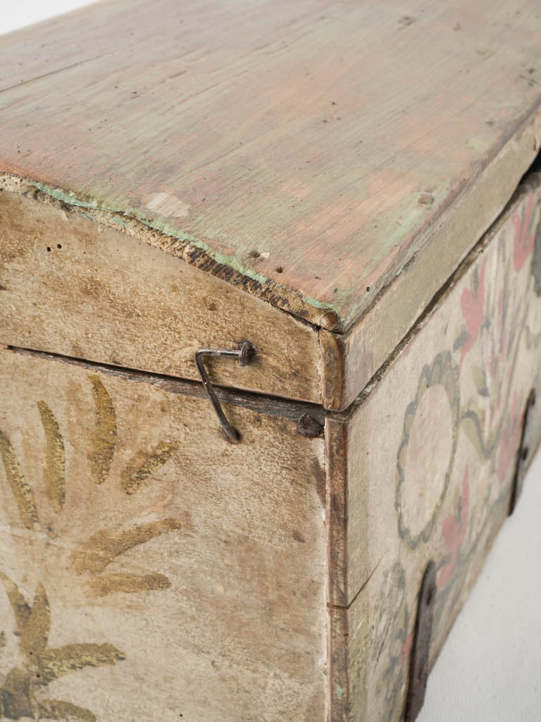 Elegant hand-painted French chest