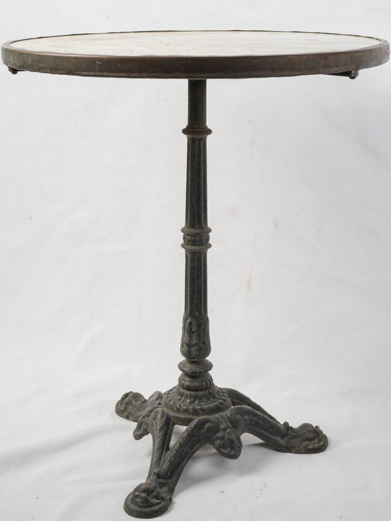 Luminescent veined marble top table