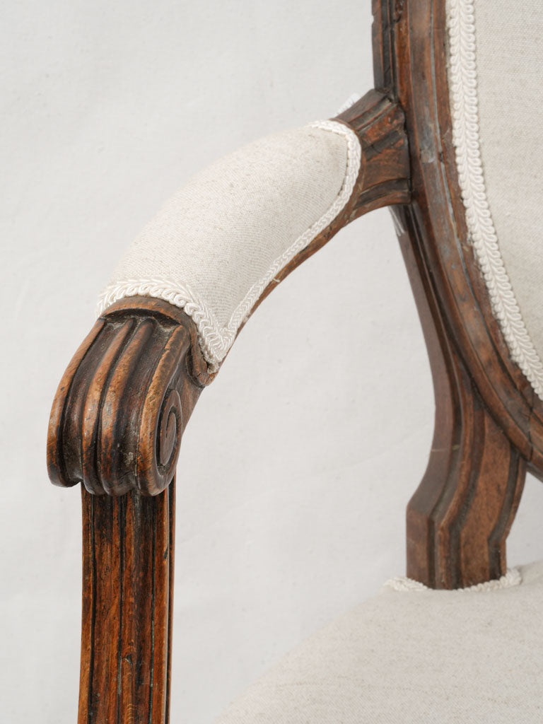 Historic medallion-back accent chair