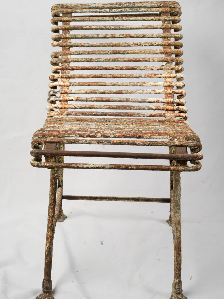 Robust Arras workshop chair