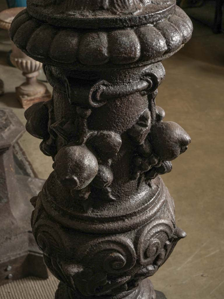 Patina-finished chic garden lights