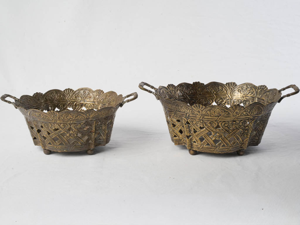 Timeworn oxidation brass basket set
