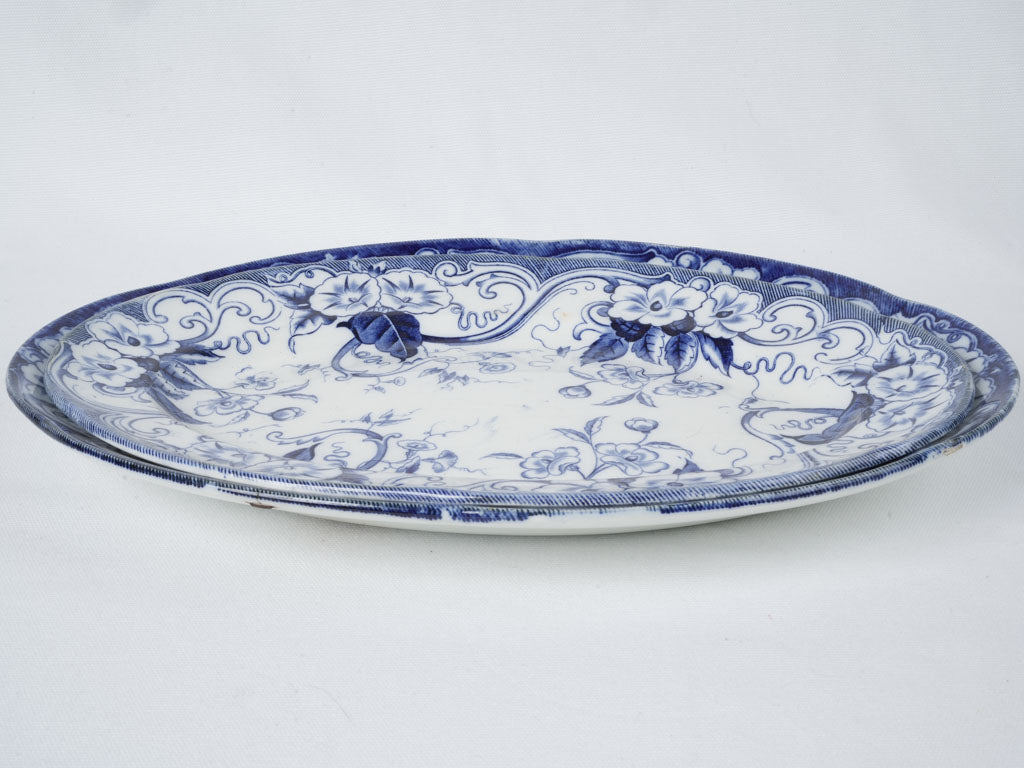 Exquisite Flora Pattern Cake Stand