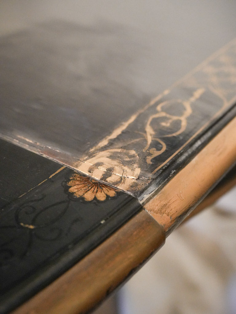 Detailed Chinoiserie motif dining chairs