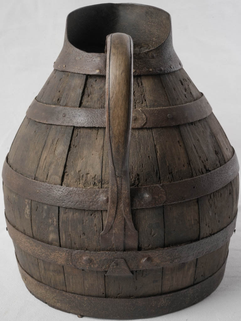 Oxidized fittings winegrower's pitcher