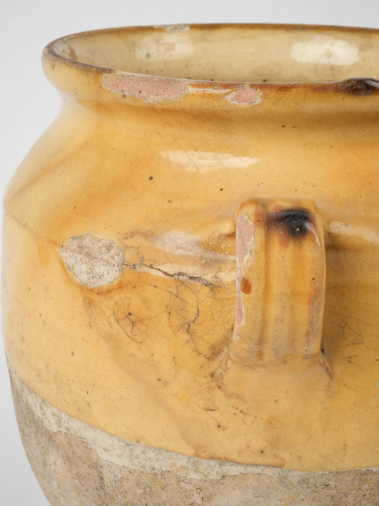 Classic yellow splashed glaze pot