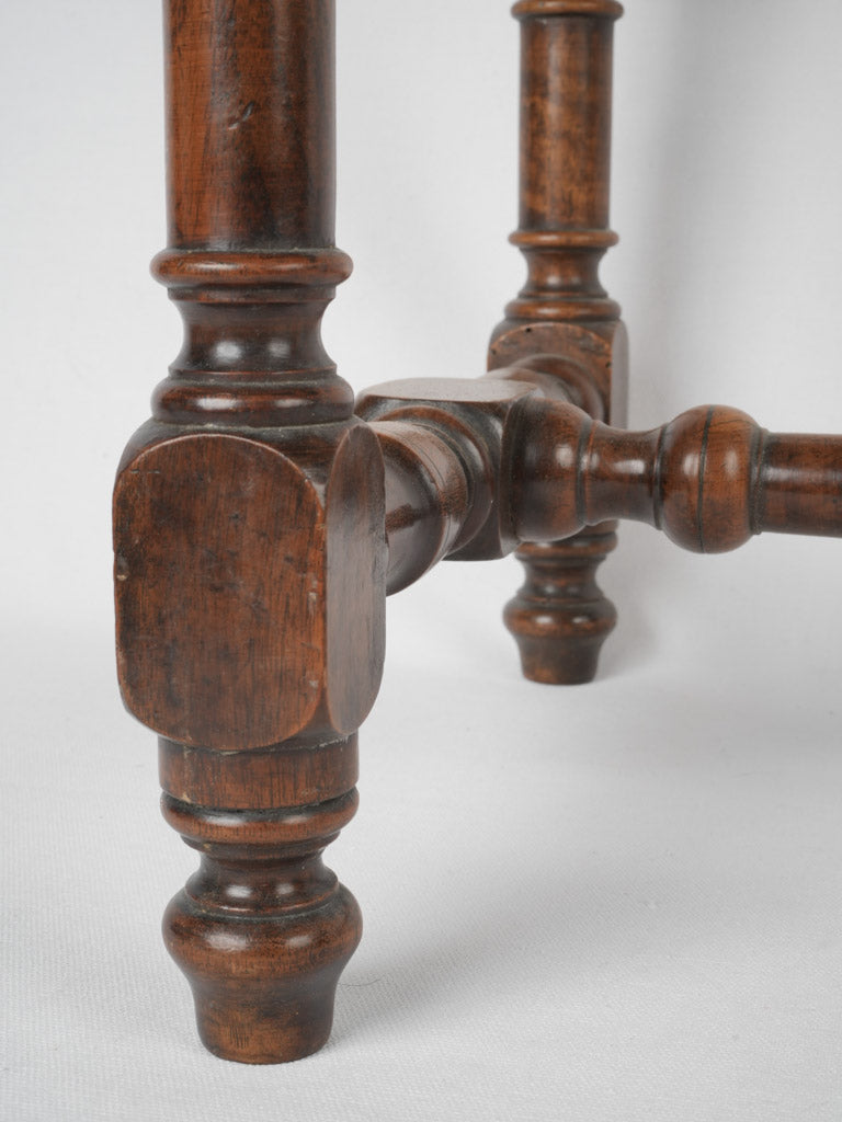 Refined French vintage end table