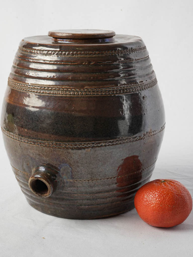 Glazed stoneware jar with lid