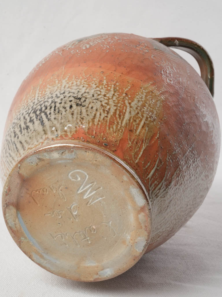 Distinctive ovoid body pottery piece