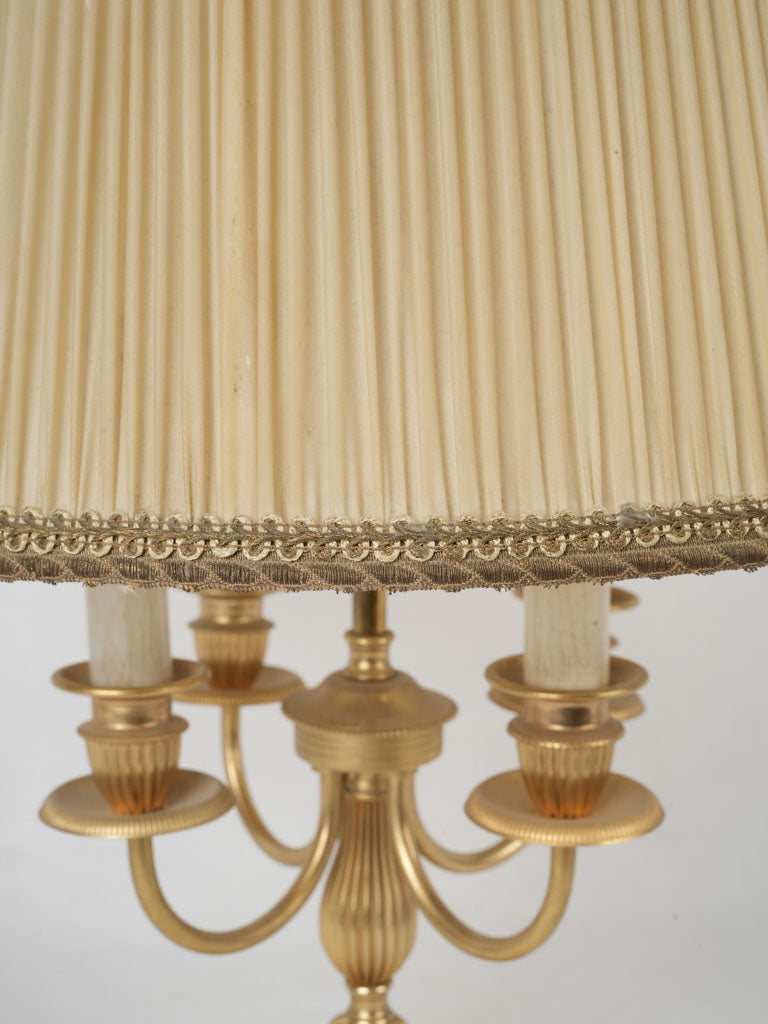 Exquisite vintage four-globe bouillotte lamp