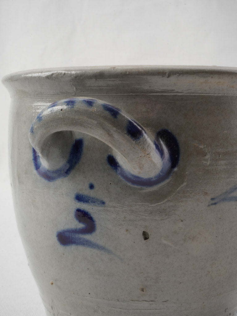 Textured lug-handle stoneware