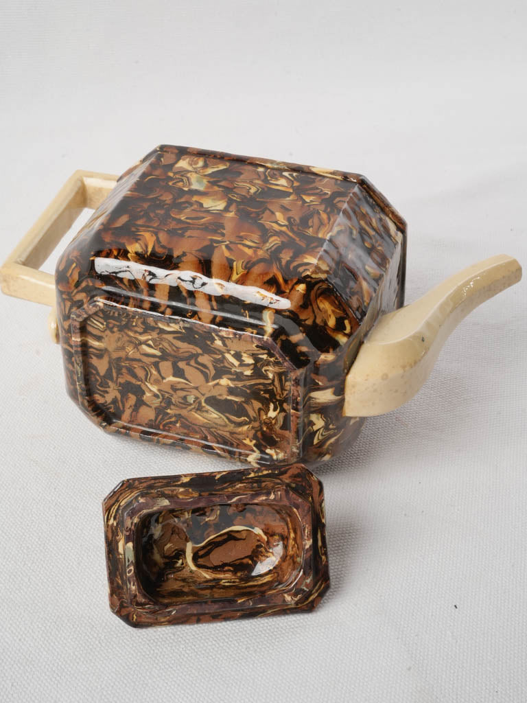 Faceted body teapot