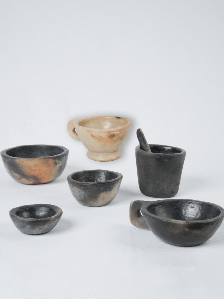 Ancient Sejnane berber decorative ceramics