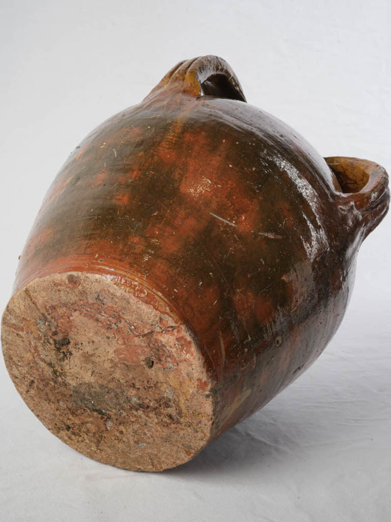 Heritage farmhouse rustic-style pot