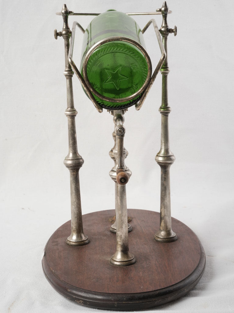 Elegant adjustable wine decanter