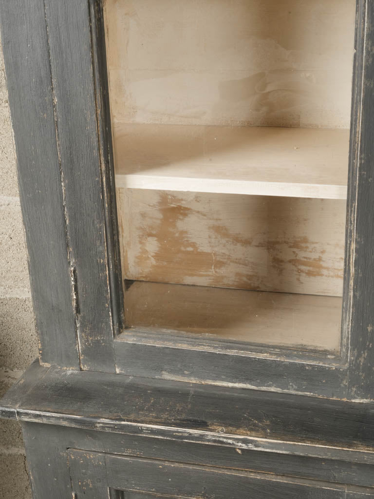 Distinctive four-door bookcase