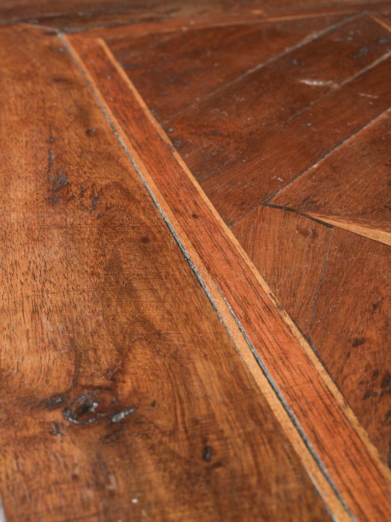 Timeless Louis XVI walnut marquetry commode