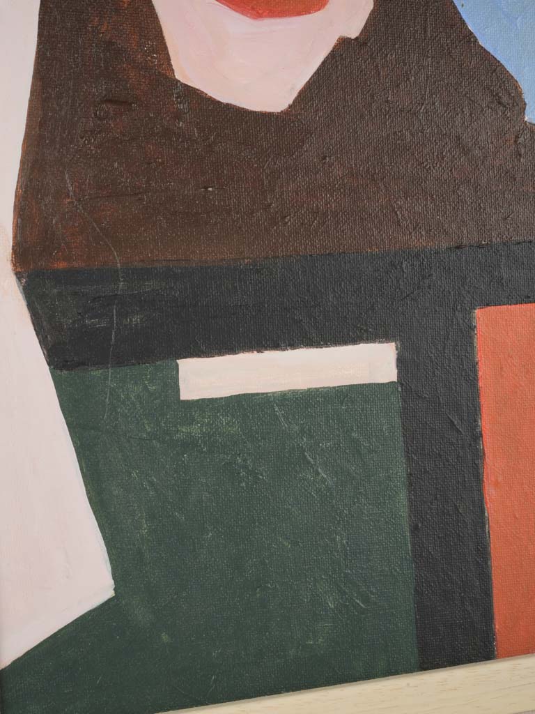 Eye-catching decorative table arrangement