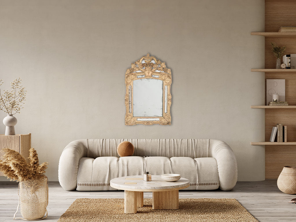 Exquisite, elaborate parclose mirror