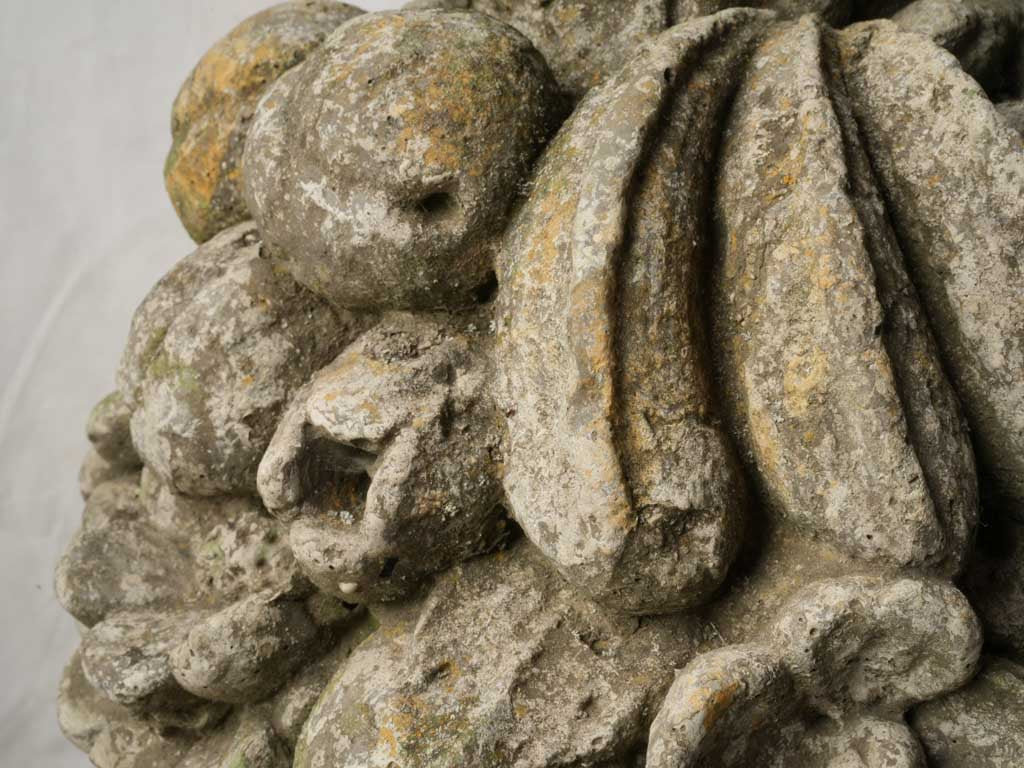 Unique retro fruit basket finials