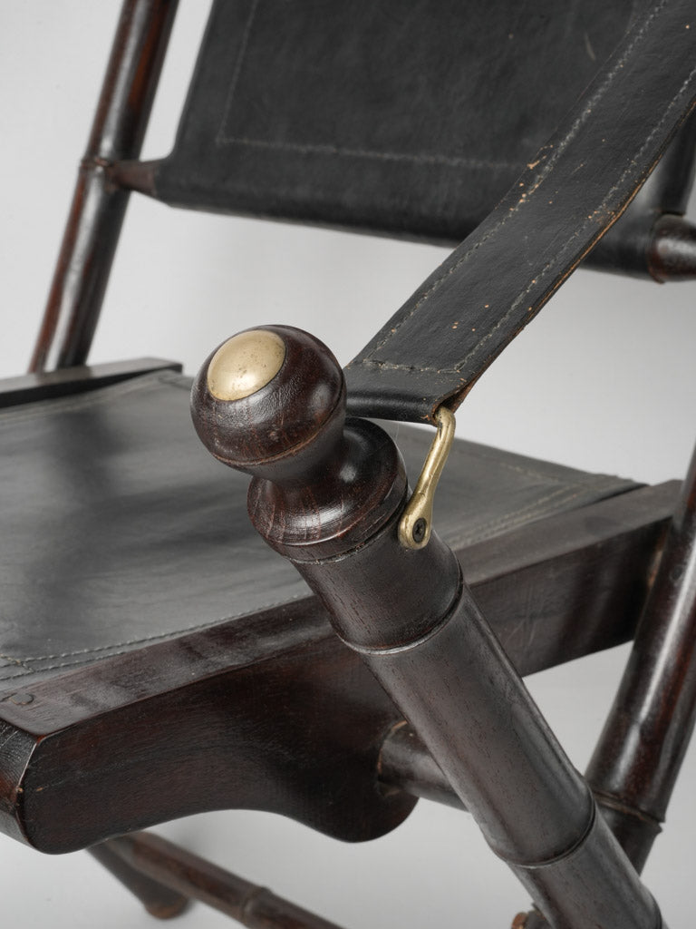 Versatile mid-century foldable seats