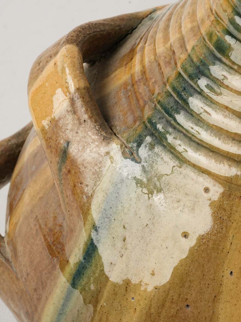 Unique conscience jar style