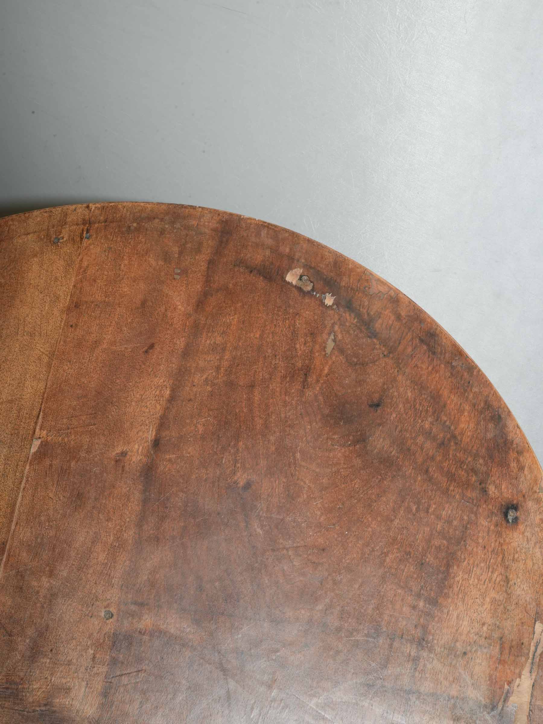 Antique French Provincial Round Oak Table with Carved Floral Apron - 29½"