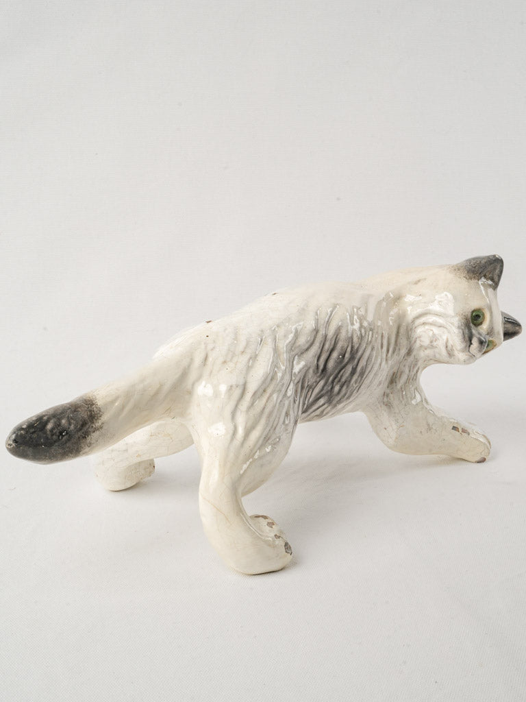 Lifelike rooftop animal decoration