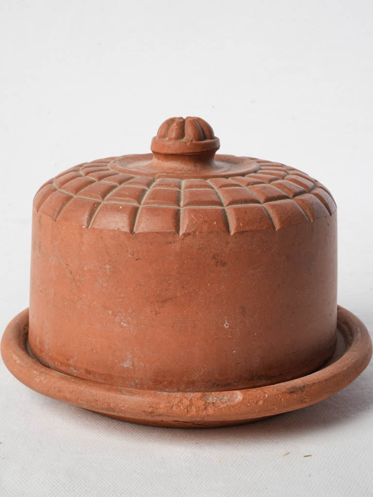 Patina-aged French kitchen accessory