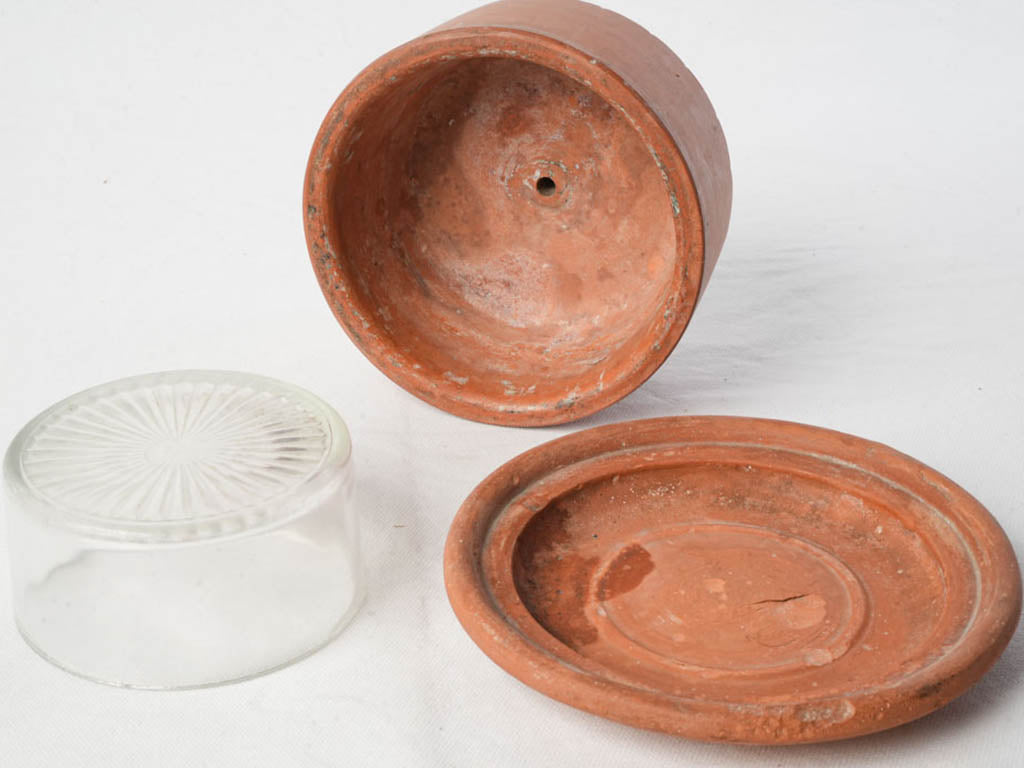 Handcrafted rural French ware