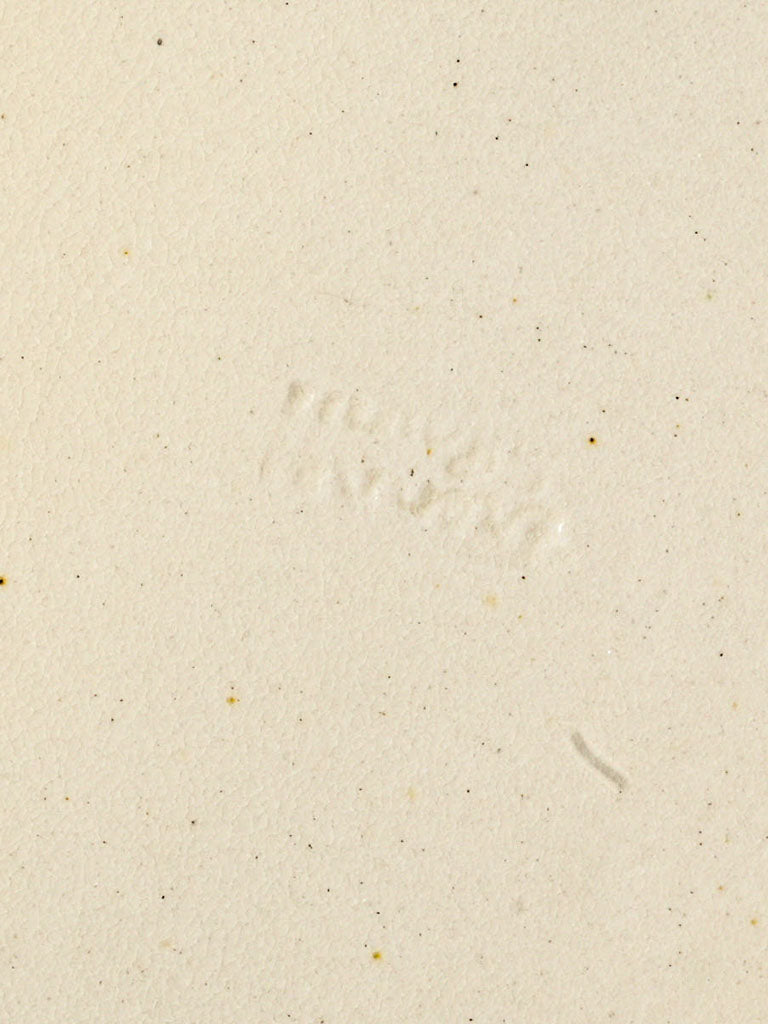 Subtly glazed earthen platter set