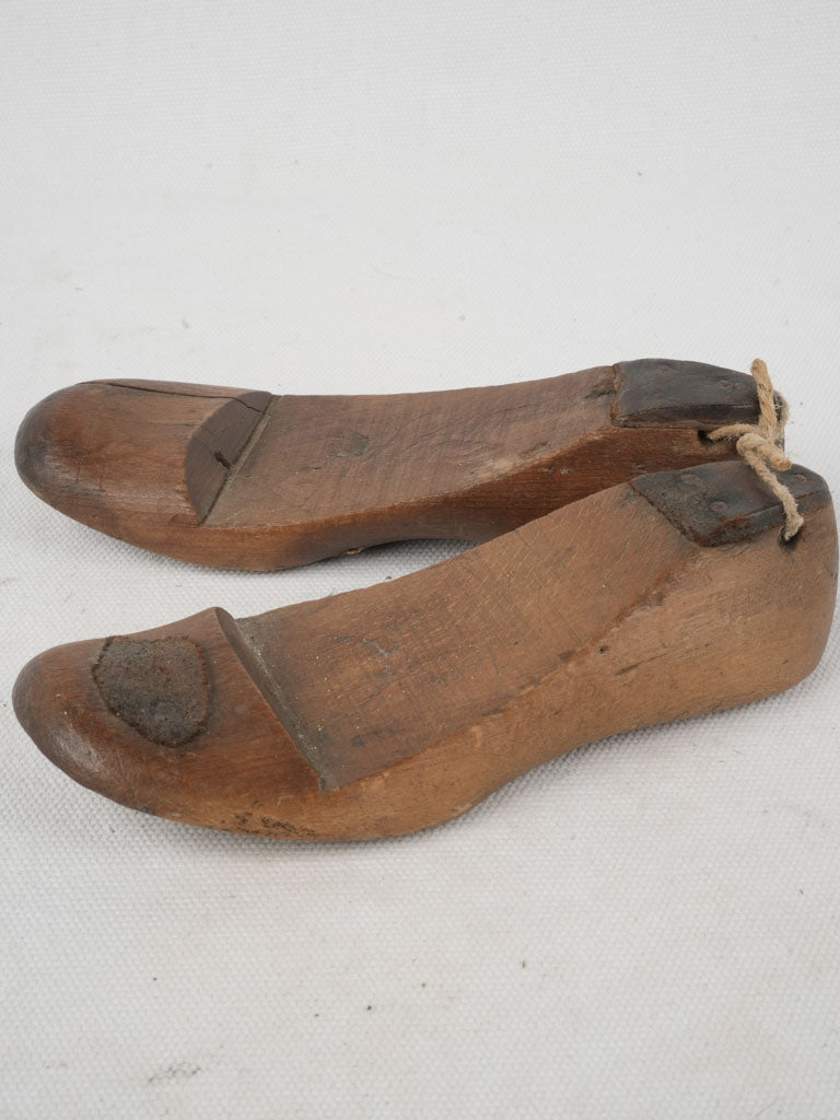 Petite carved wood shoe stays