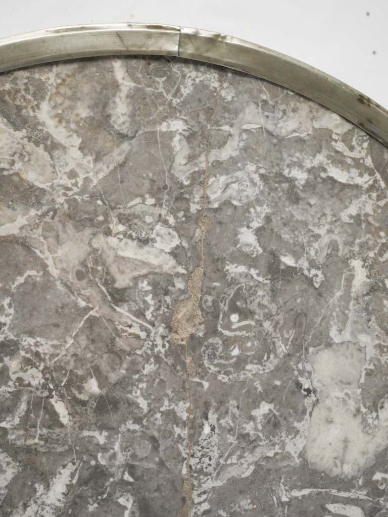 Decorative foliate detailing table