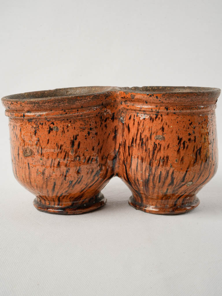 Exotic orange-brown kitchen holders