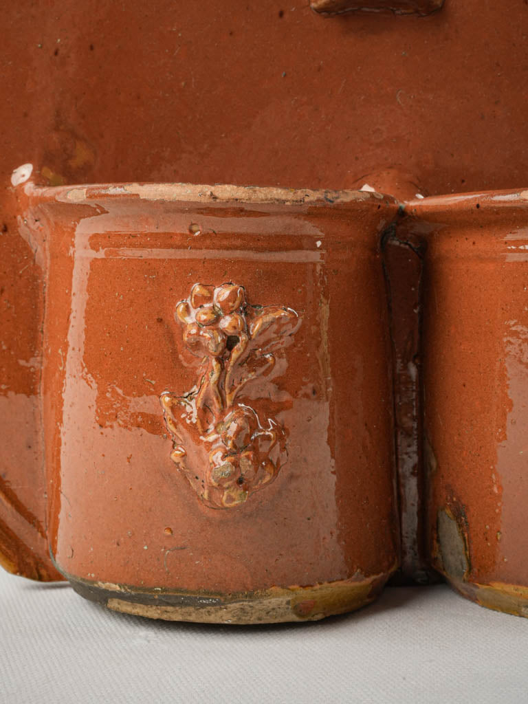 Ornate twin-receptacle drainer