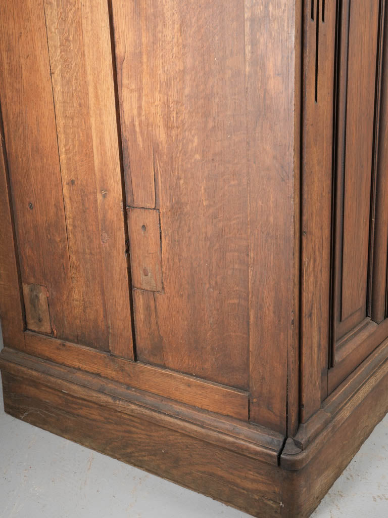 Carved detail wooden bar