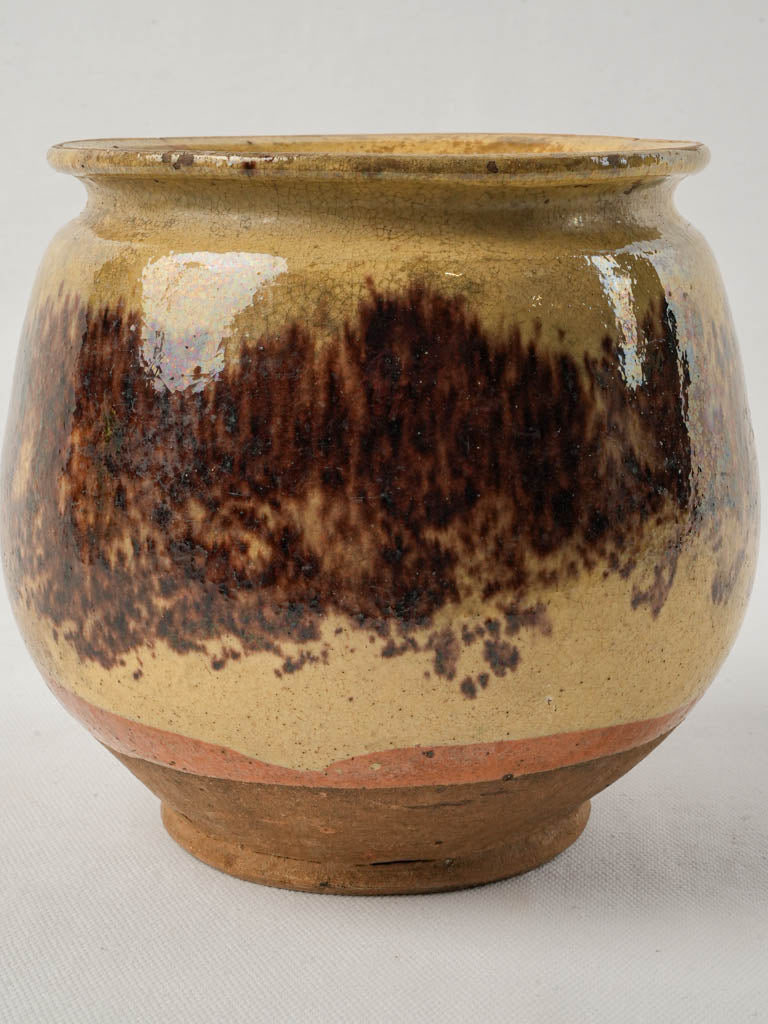 Elegant rustic centerpiece pot