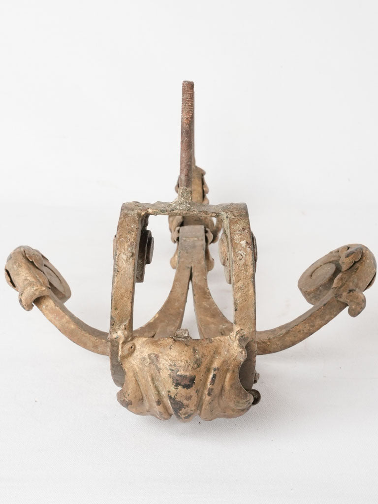 Classic French iron floating brackets